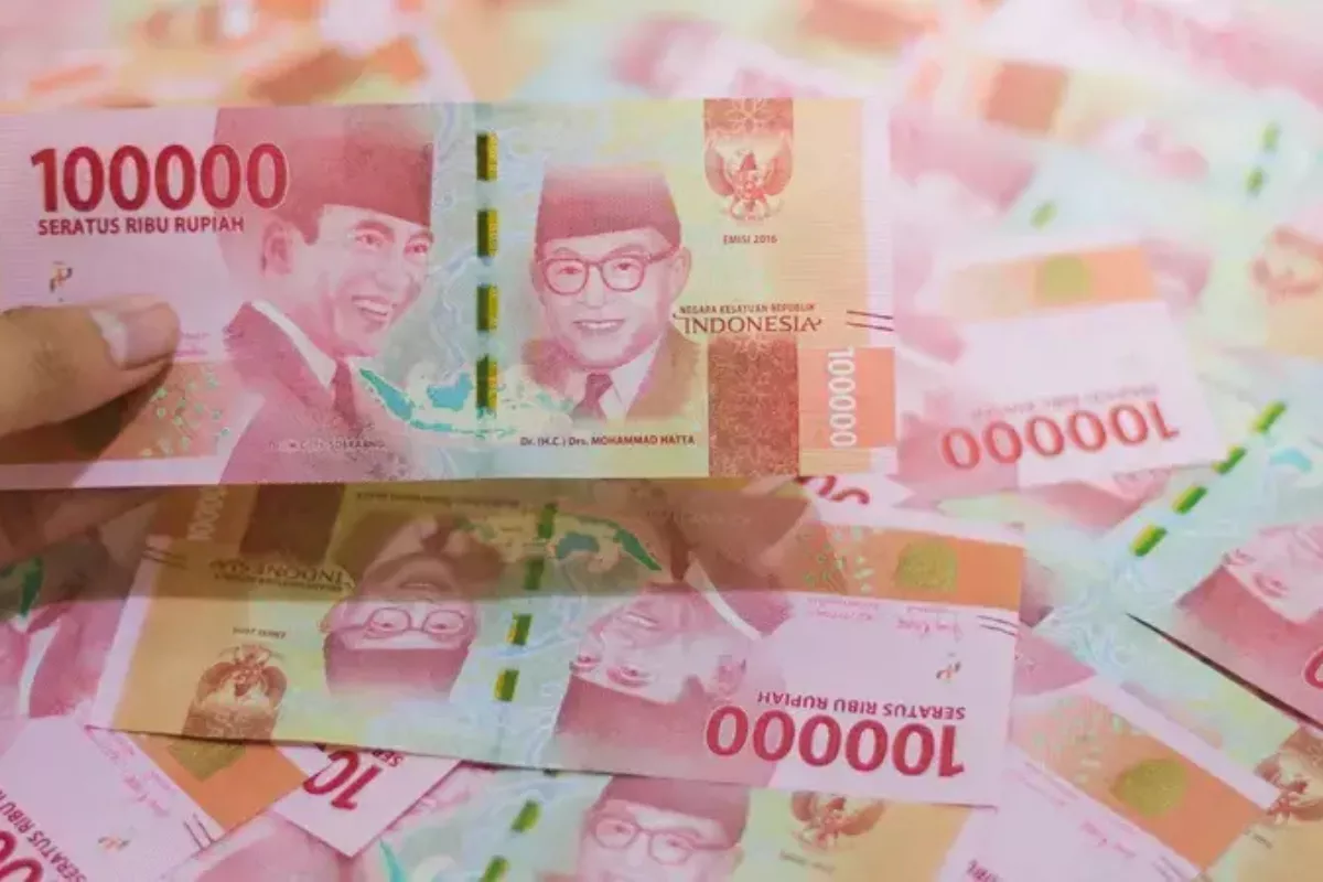 Faktor Eksternal dan Kebijakan Ekspor Bayangi Pergerakan Rupiah Hari Ini