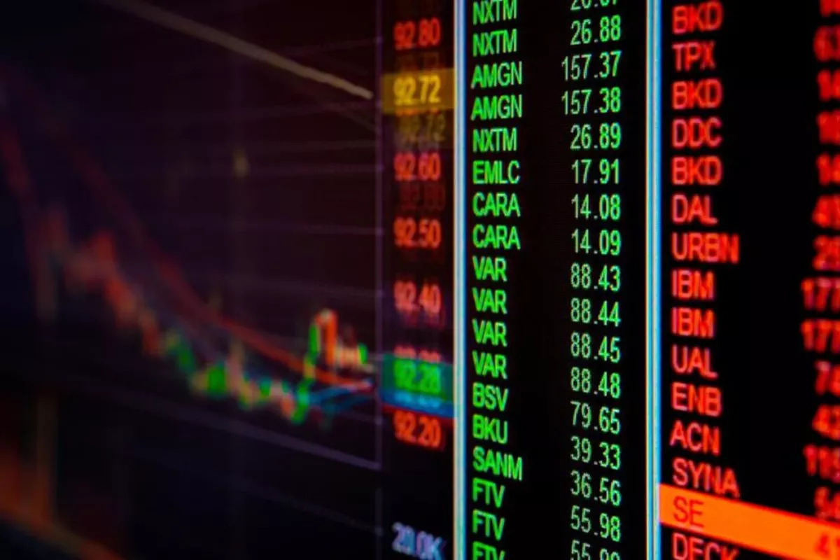 IHSG Melemah 0,58 Persen di Sesi I Tertekan Net Sell Investor Asing