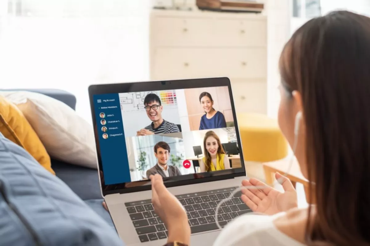 Etika Komunikasi Asertif Lewat Chat Saat WFH yang Tepat