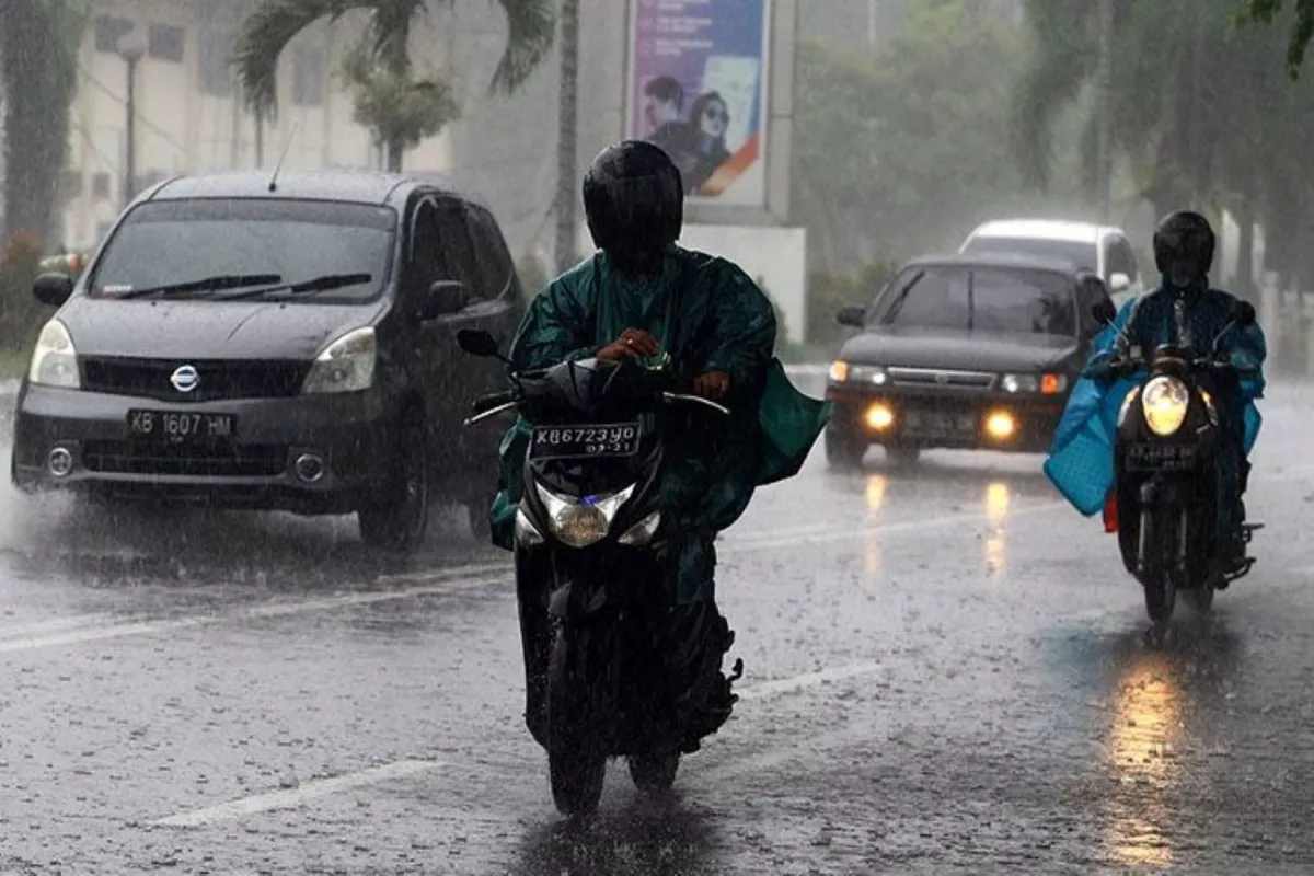 BMKG: Sembilan Wilayah Sultra Siaga Hujan Sedang Hingga Lebat