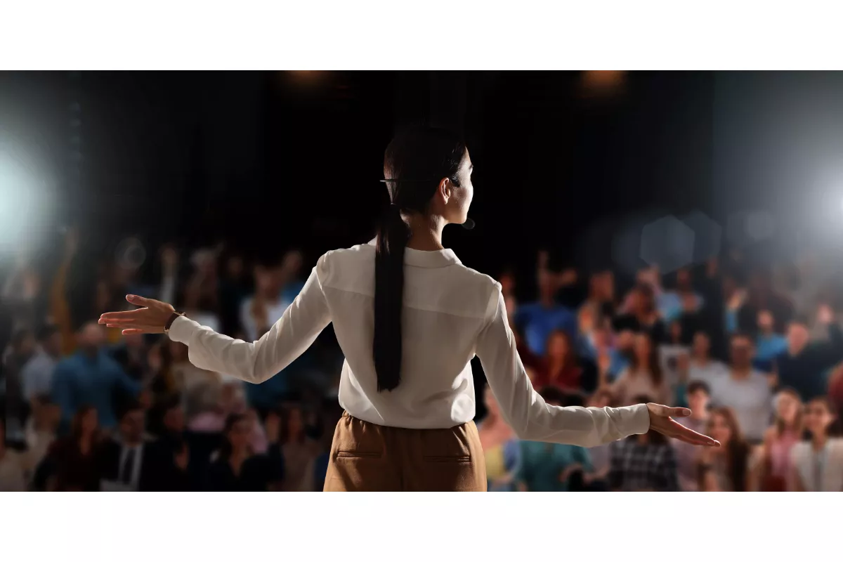 Rahasia Cara Berbicara di Depan Umum dengan Percaya Diri Maksimal