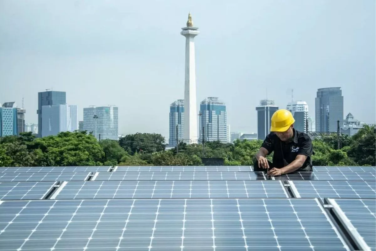 ESDM Utamakan 17 GW PLTS dalam Revisi RUPTL PLN 2025–2034