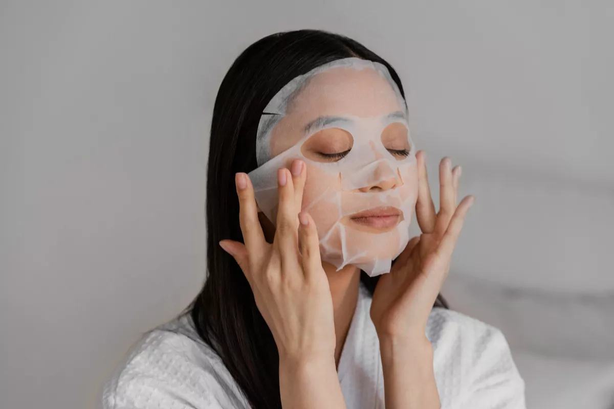 Beberapa Perbedaan Masker Peel Off dan Wash Off untuk Perawatan Kulit