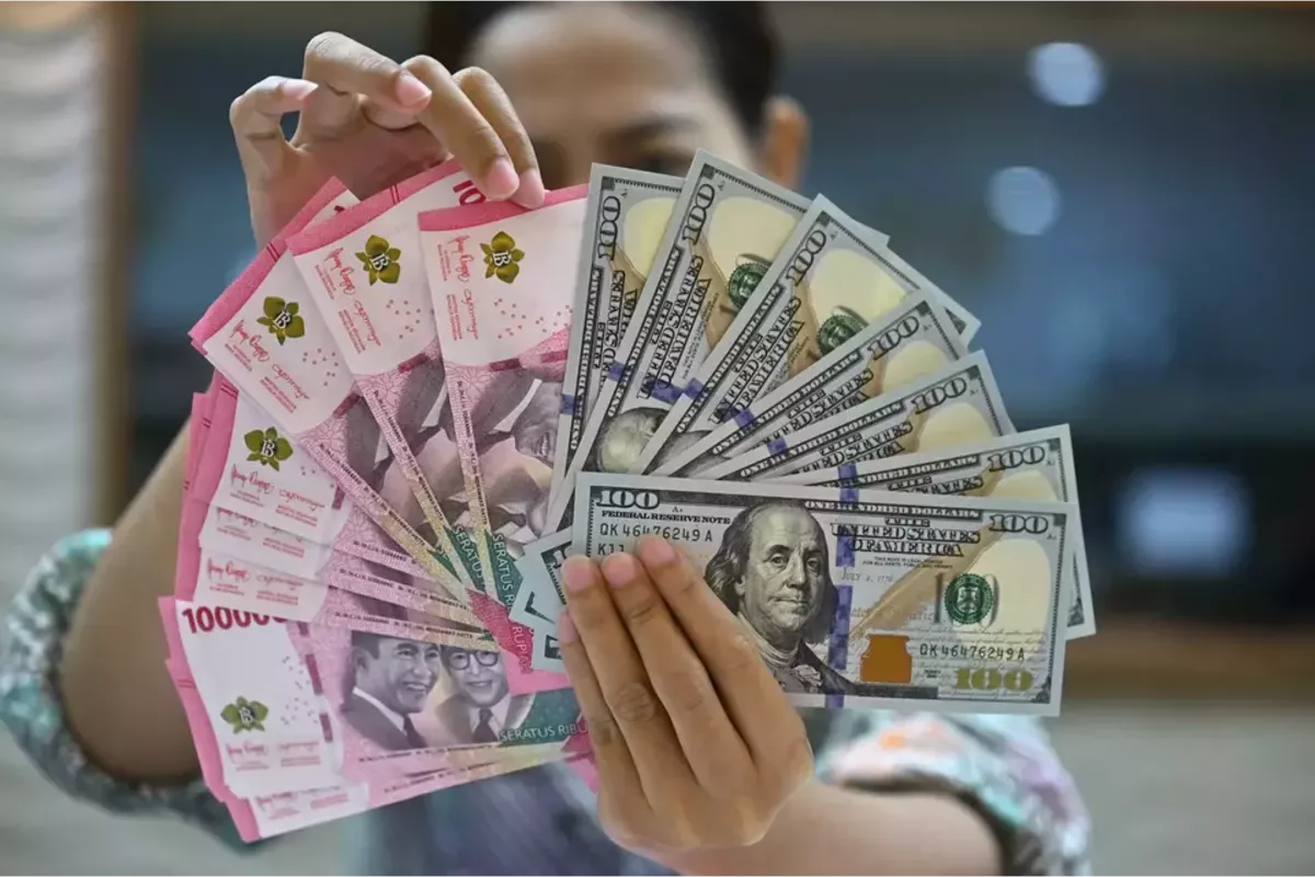 Kurs Rupiah Pagi Ini Turun 59 Poin ke Rp18.073 per Dolar AS