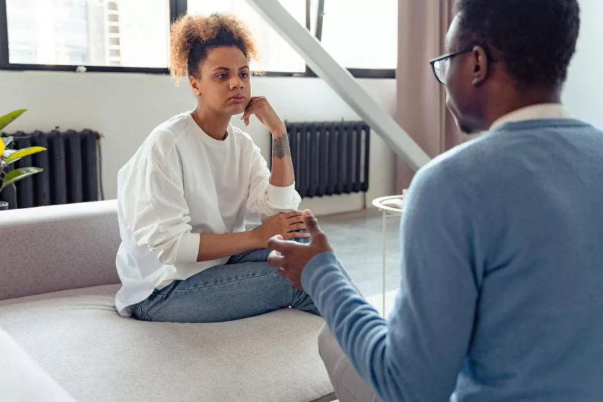 Cara Mengatasi Overthinking dalam Hubungan agar Tetap Harmonis