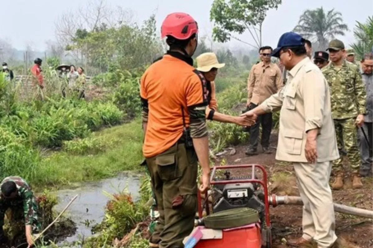 Prabowo Optimistis Penanganan Karhutla di Kalimantan Segera Tuntas