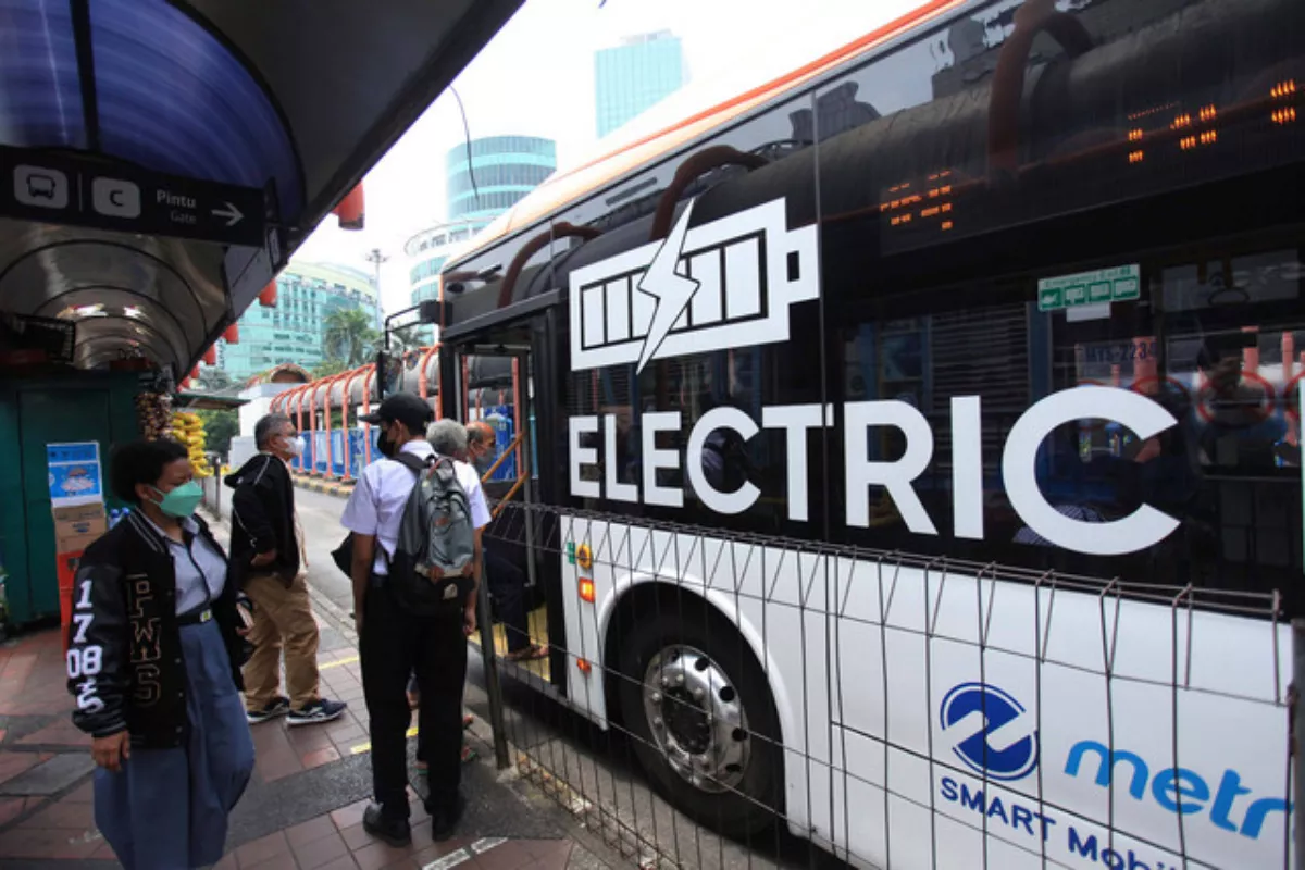 Transjakarta Terus Menambah Bus Listrik untuk Transportasi Hijau