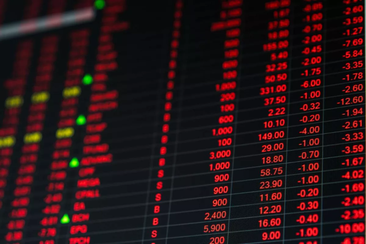 IHSG Dibuka Melemah ke 5.919, Seluruh Sektor Kompak Masuk Zona Merah