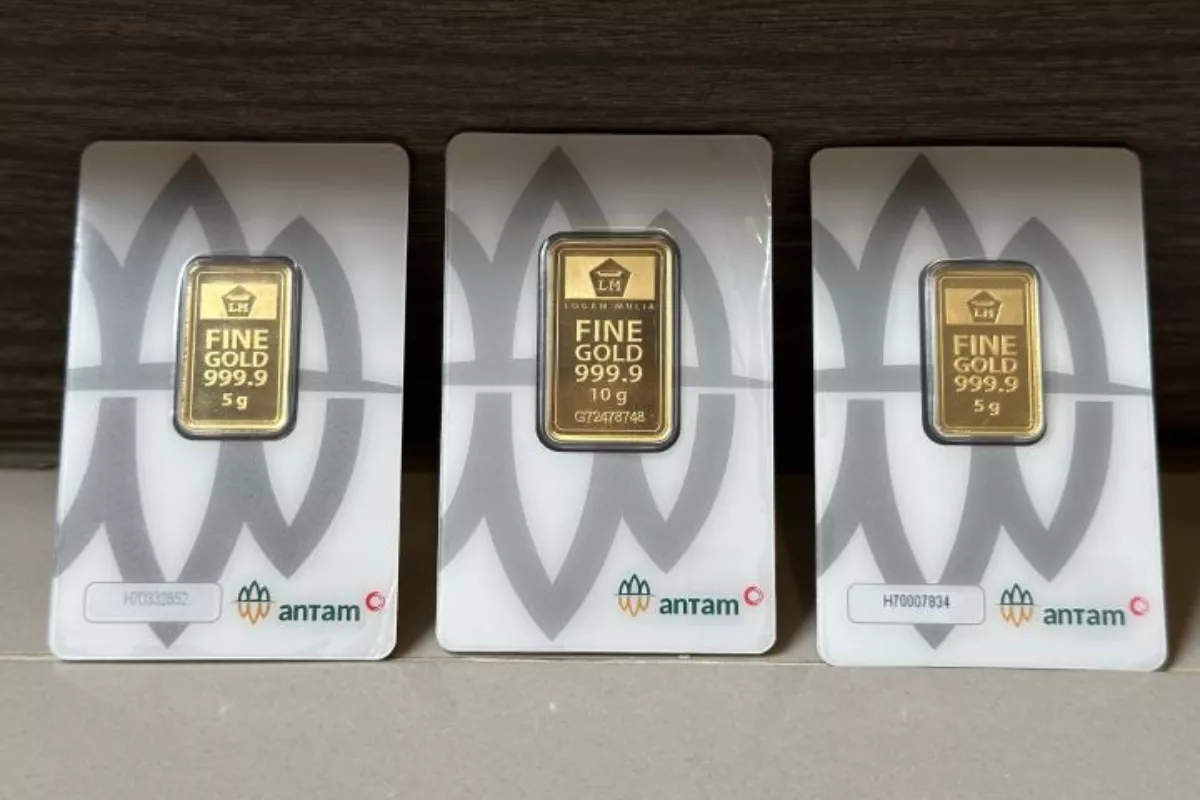 Harga Beli Emas Batangan di Pasar Retail Dalam Negeri Merosot Tajam