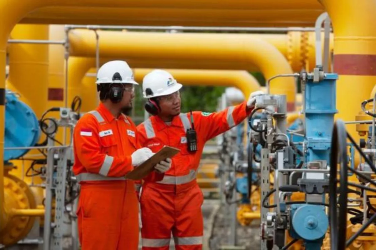 Bahlil Cari Jalan Tengah Sikapi Kenaikan Harga Gas Industri