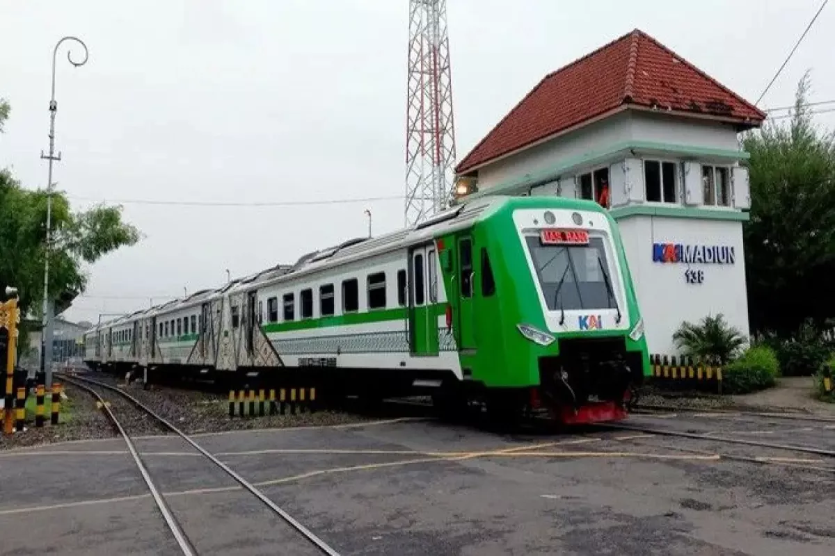 Jadwal KA BIAS Selasa 28 April 2026 Rute Madiun-Solo-Bandara Adi