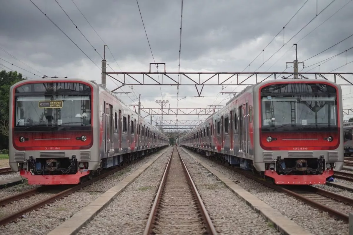 KAI Commuter Tambah 13 Perjalanan KRL Bogor, Kereta Bandara Dialihkan