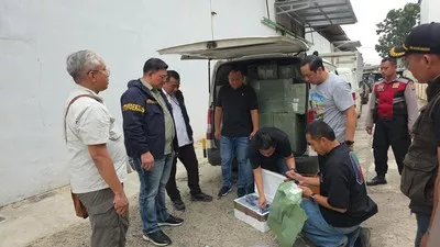 Bareskrim Sita Ribuan Ponsel Ilegal dari 5 Gudang di Jakarta