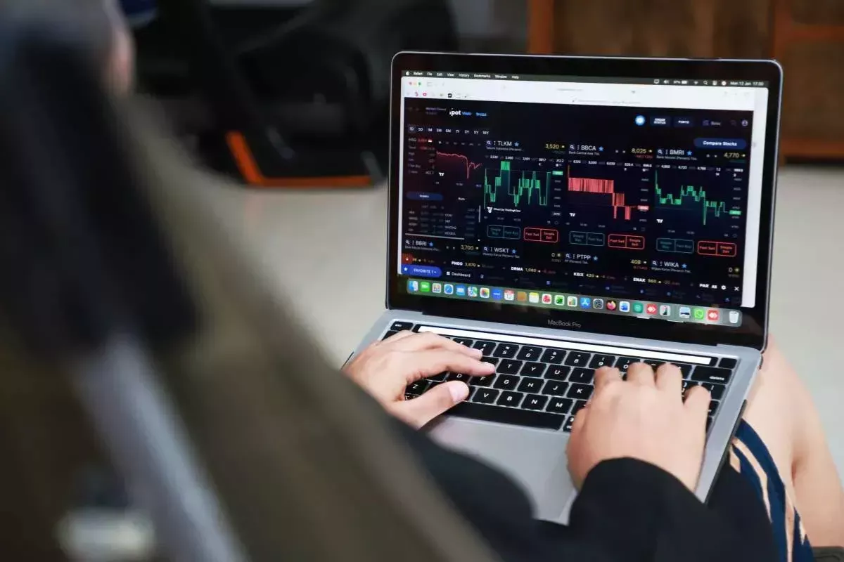 Analisis Teknikal Saham BRPT, JPFA, dan CUAN 21 Mei 2026