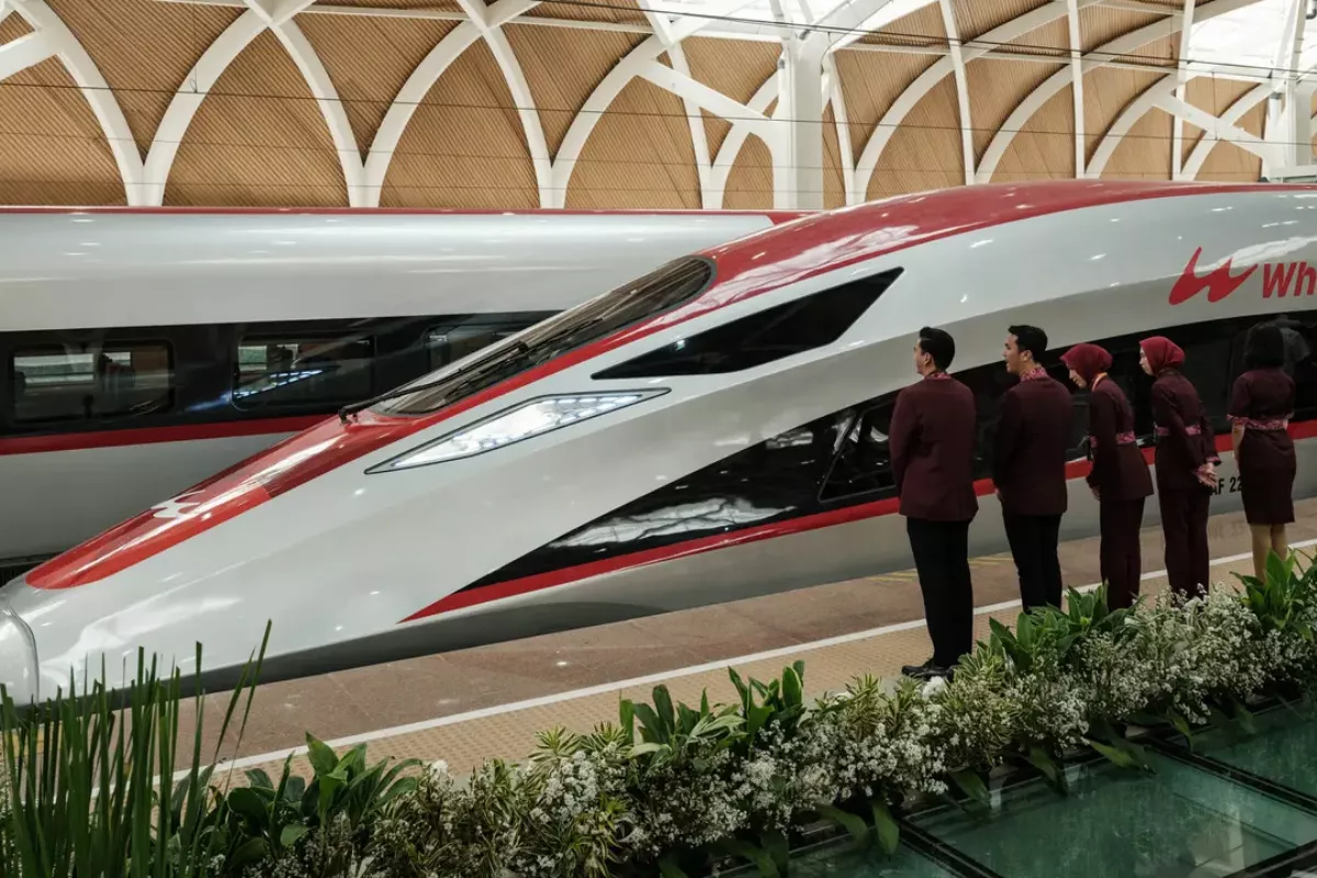 KRL hingga Whoosh Jadi Tumpuan KAI Kurangi Emisi Karbon