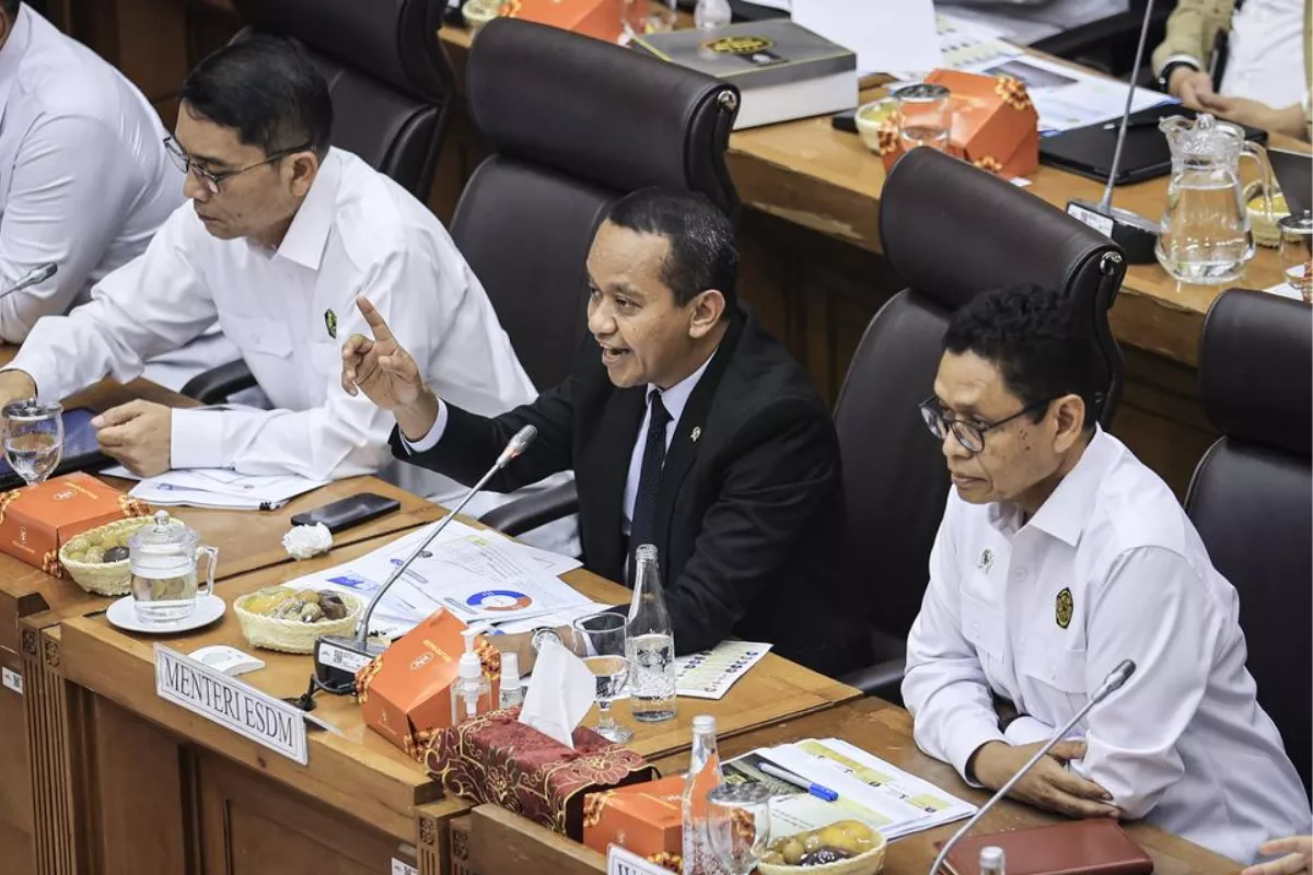 DPR Sepakati Pagu Indikatif Kementerian ESDM 2027 Rp27,33 Triliun
