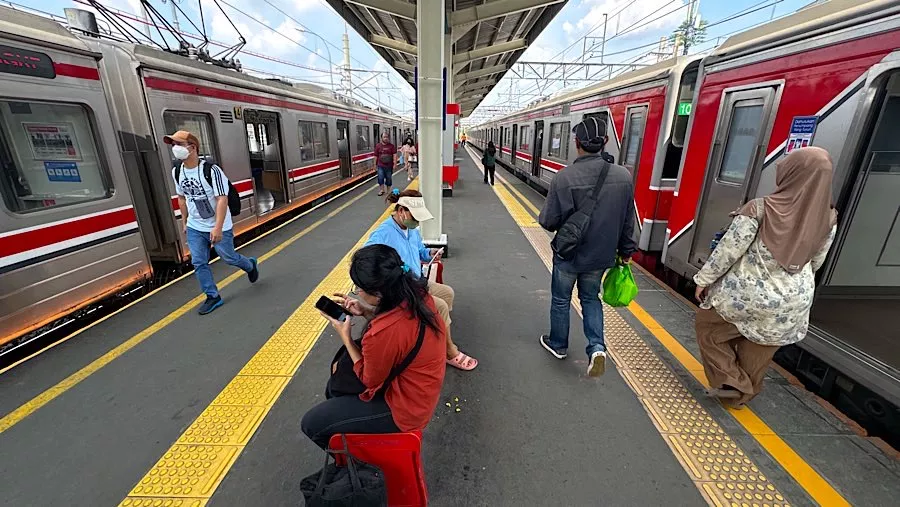 Progres 30 Trainset KRL Baru dan Kesiapan Rel Jabodetabek