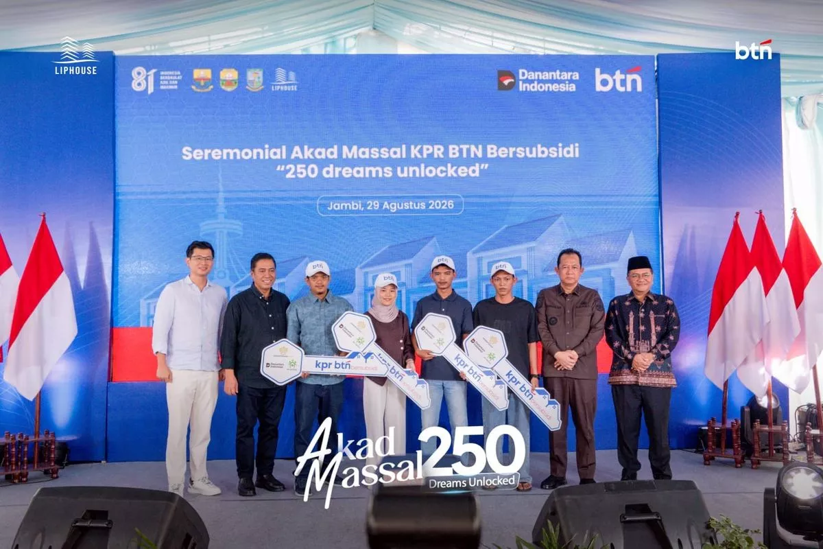 Pengembang LIP House Dan BTN Lakukan Penyerahan Kunci KPR Bersubsidi