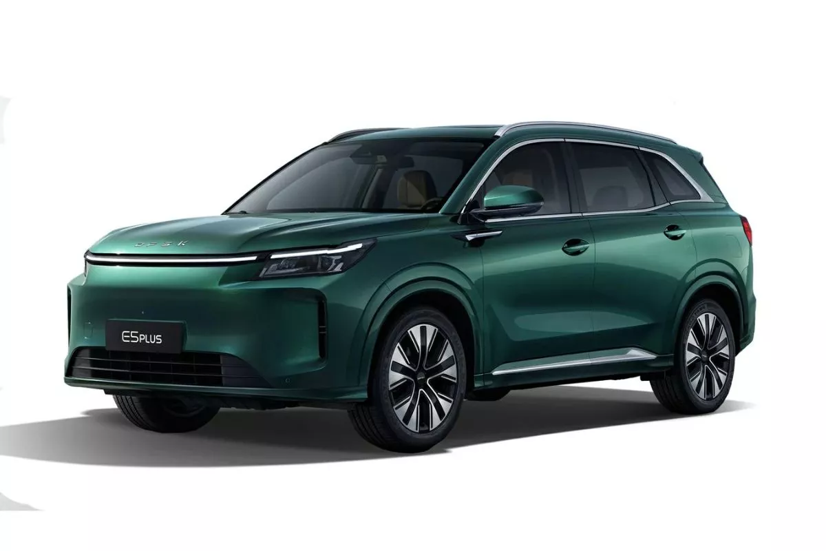 DFSK Hadirkan E5 Plus di GIIAS 2026 untuk Perkuat Pasar Otomotif Lokal