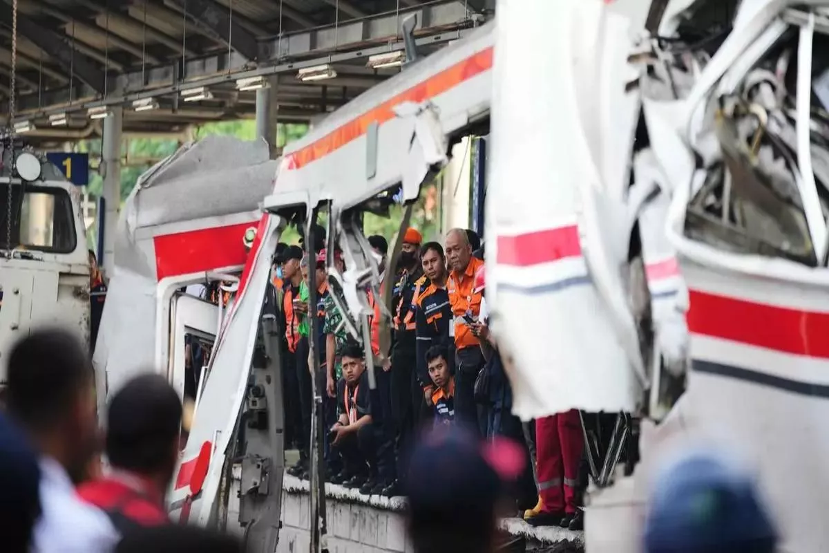 Polda Metro Selidiki Human Error Tabrakan KRL dan Argo Bromo Bekasi