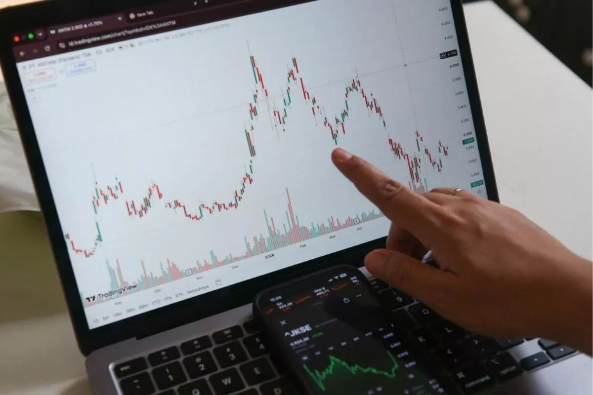 IHSG Diproyeksi Lanjut Menguat, Simak Saham DEWA, ENRG, ICBP, PTRO