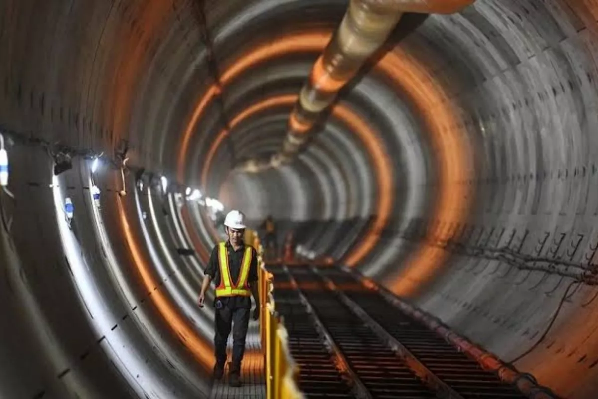 MRT Timur-Barat Mulai Dibangun Akhir 2026 Berkat Peningkatan Hibah