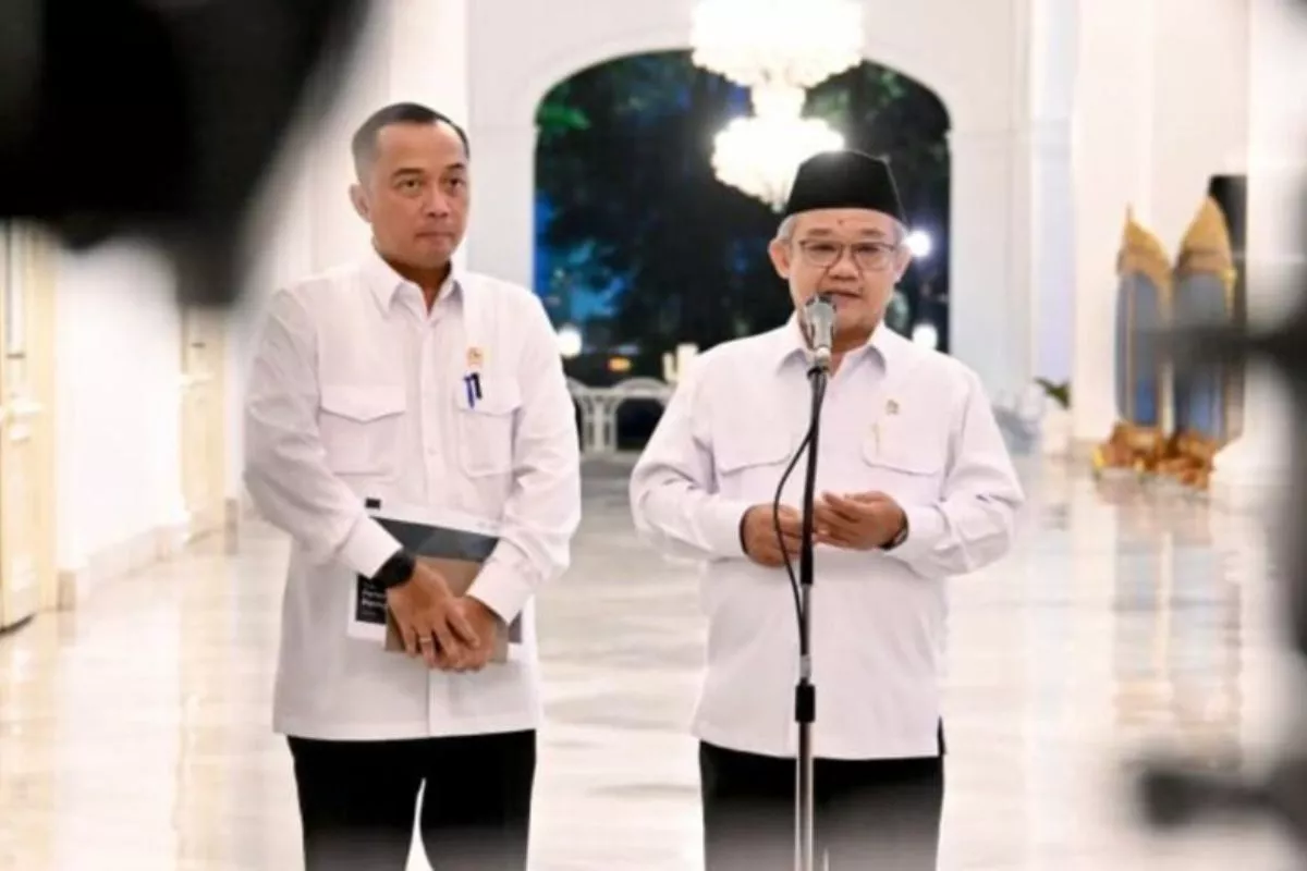 288.865 Papan Interaktif Digital Didistribusikan ke Sekolah