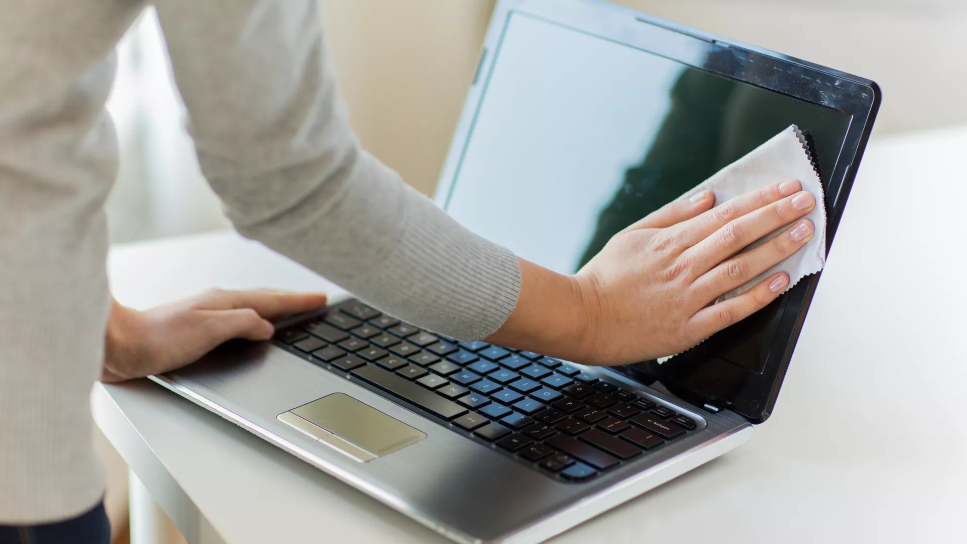 5 Langkah Panduan Membersihkan dan Merawat Laptop Secara Mandiri