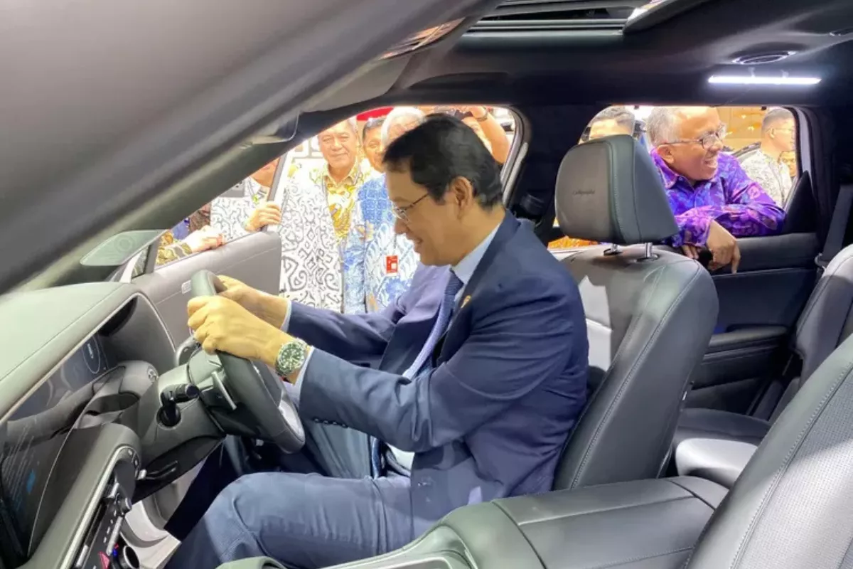 Pemerintah Siapkan Insentif Mobil Listrik 2026 Mobil Hybrid Tak Dapat