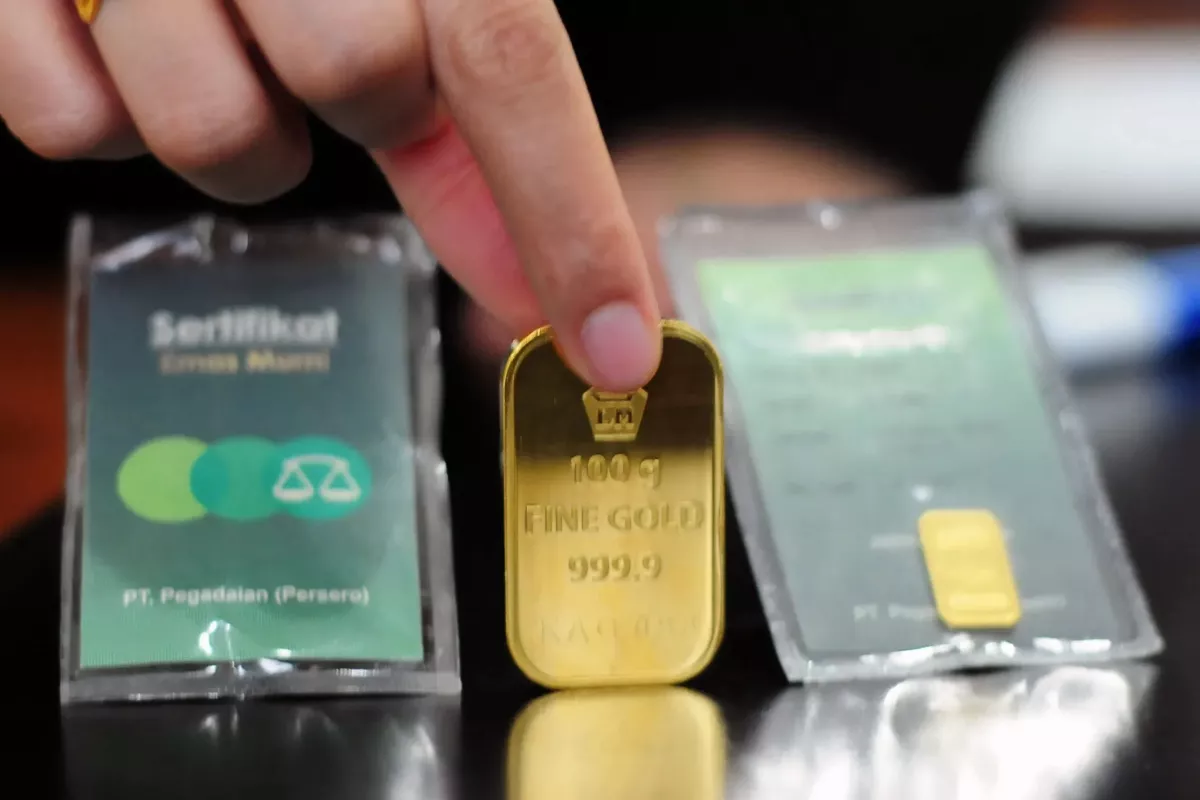 Harga Emas Hari Ini Stagnan, Antam Masih Rp2,7 Juta per Gram