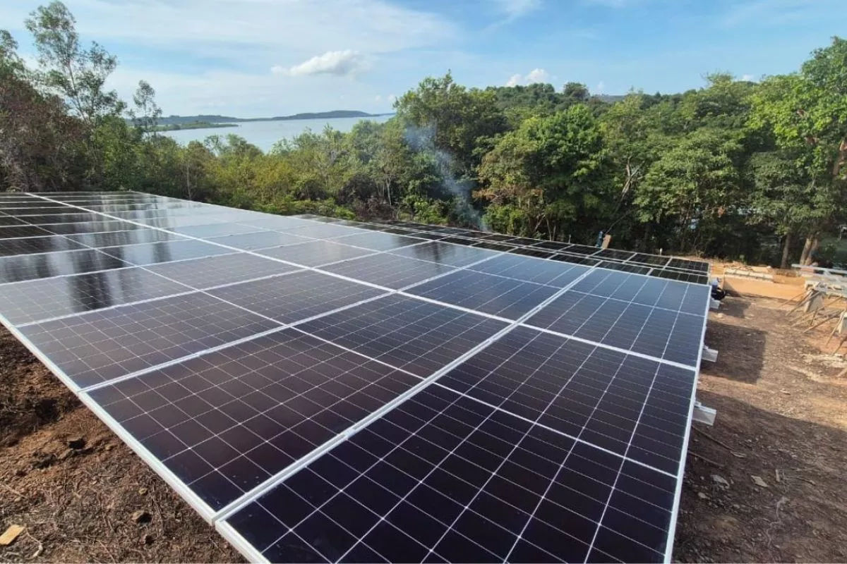 Kebut target PLTS 100 GW, PLN Hadapi Tantangan Infrastruktur