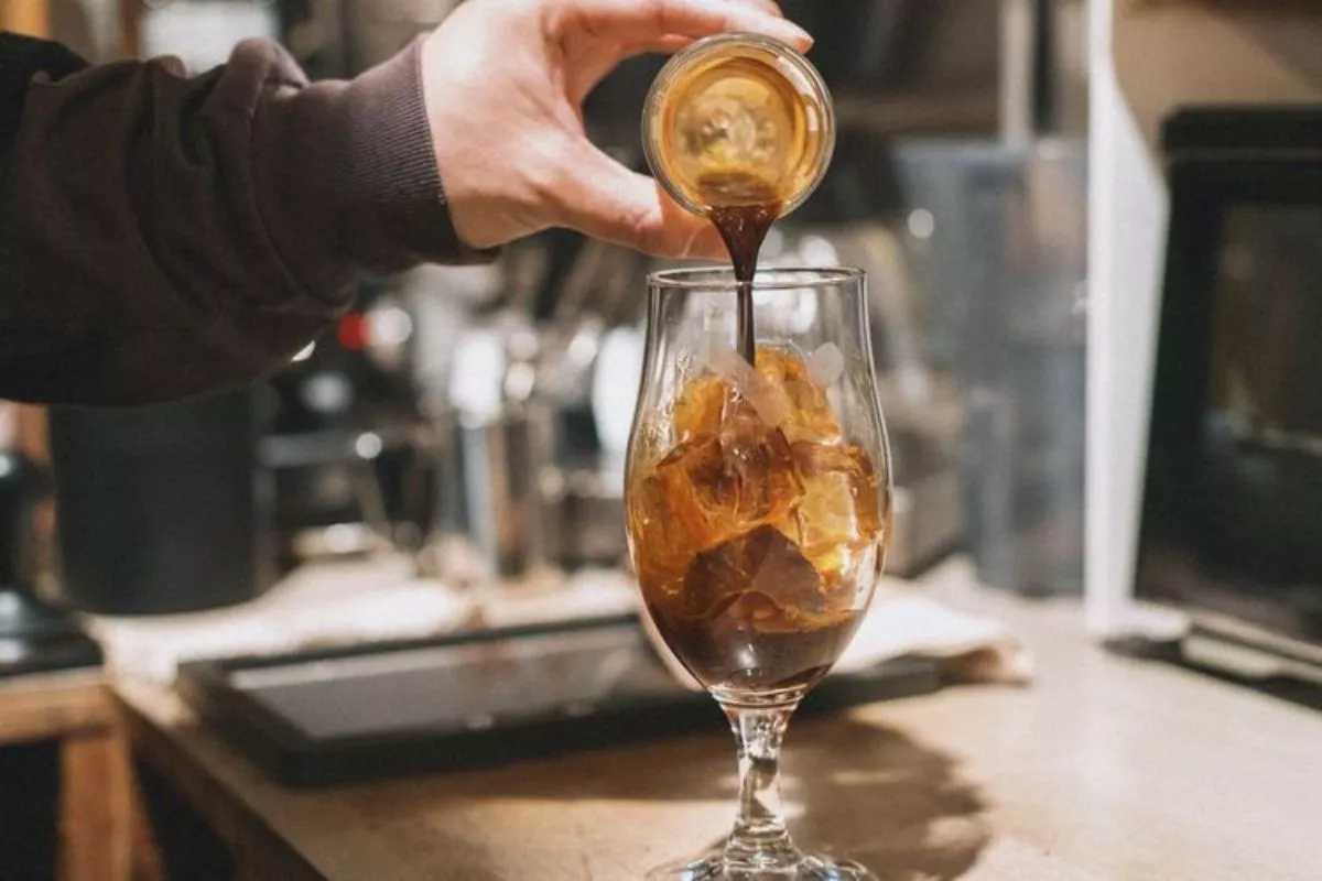 Studi Ungkap Minum Kopi 5 Gelas Sehari Aman untuk Jantung
