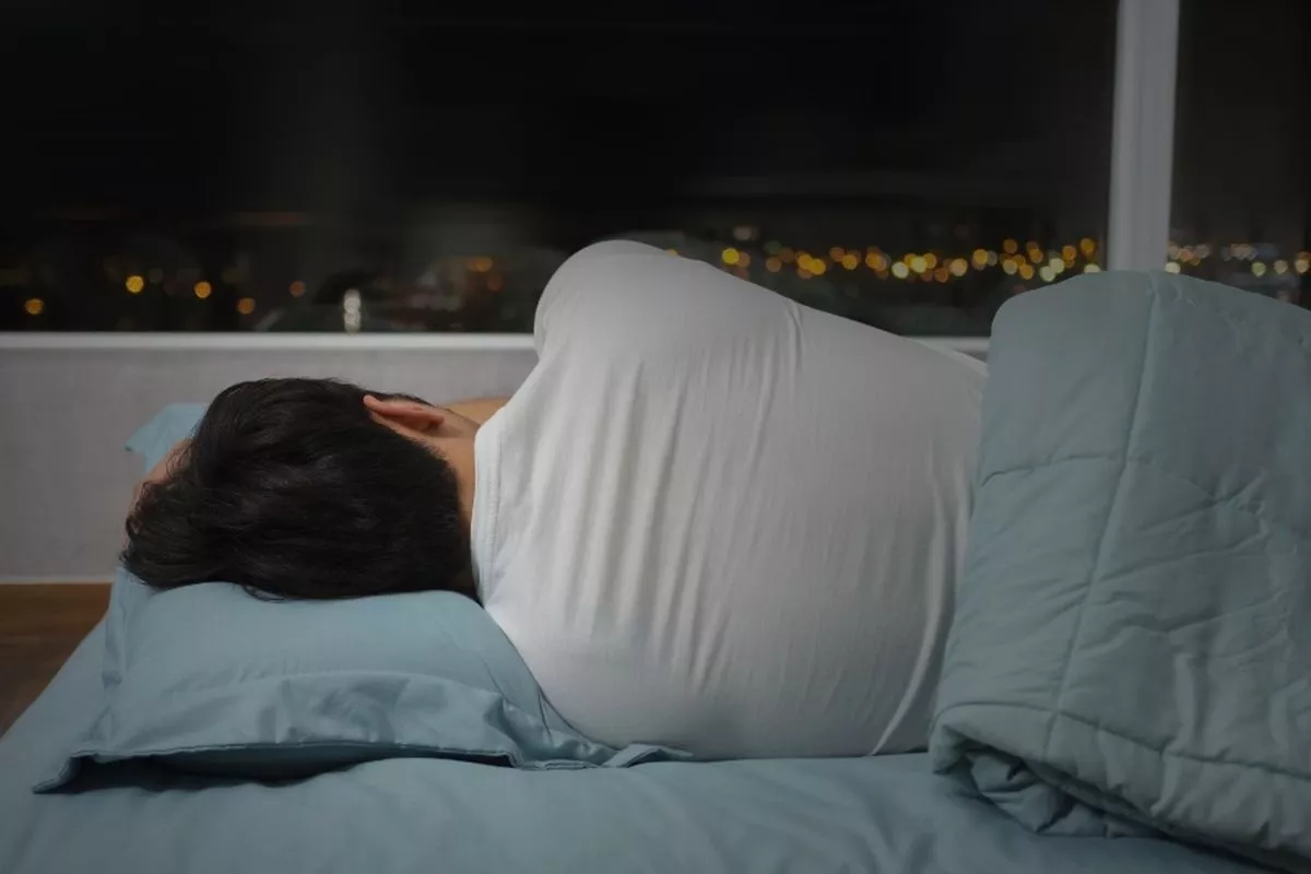 Kenali 3 Posisi Tidur yang Menjadi Tanda Stres Tersembunyi pada Tubuh
