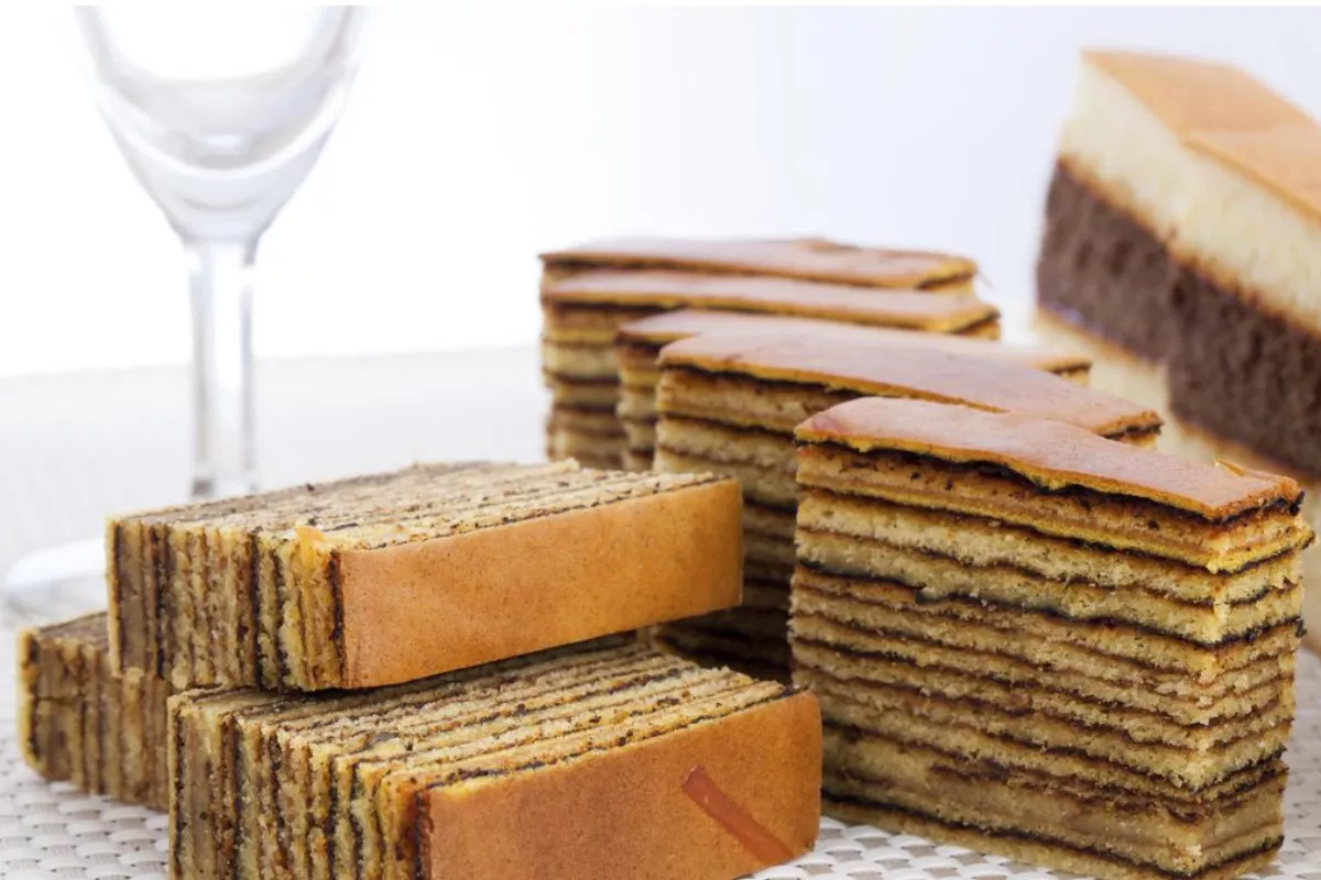 Kue Lapis Masuk Daftar Kue Paling Ikonik Dunia Versi TasteAtlas