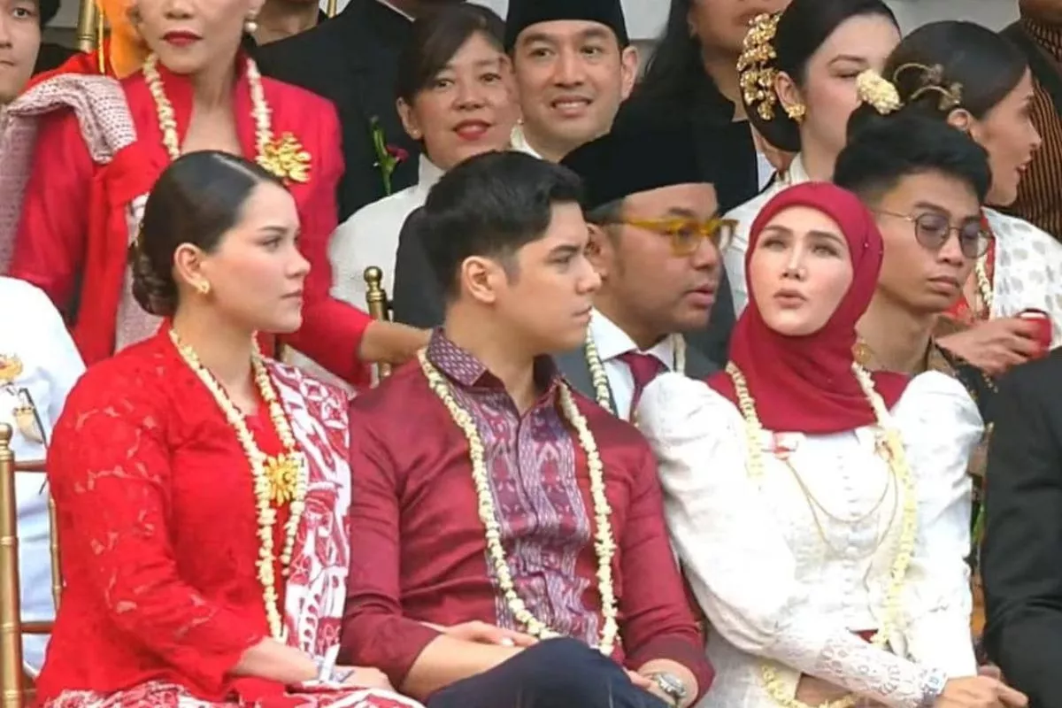 Pesona Alyssa Daguise Berkebaya Merah di Upacara HUT ke-81 RI