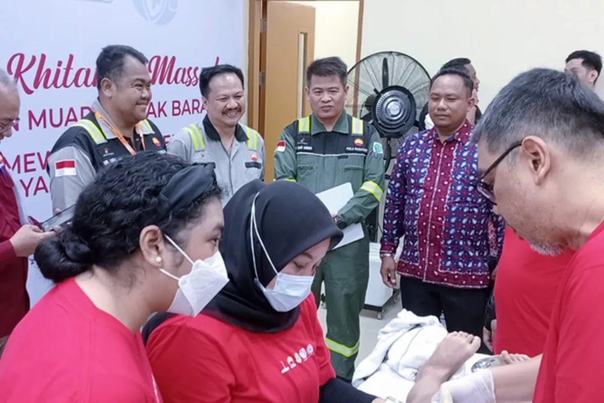SKK Migas-PetroChina Gelar Khitanan Massal Gratis