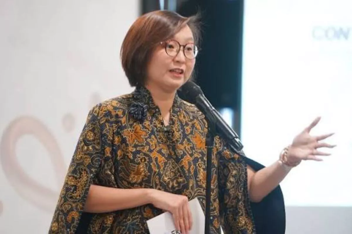 Wamen Ekraf Dukung Fesyen Wastra Meluas Hingga Pasar Regional