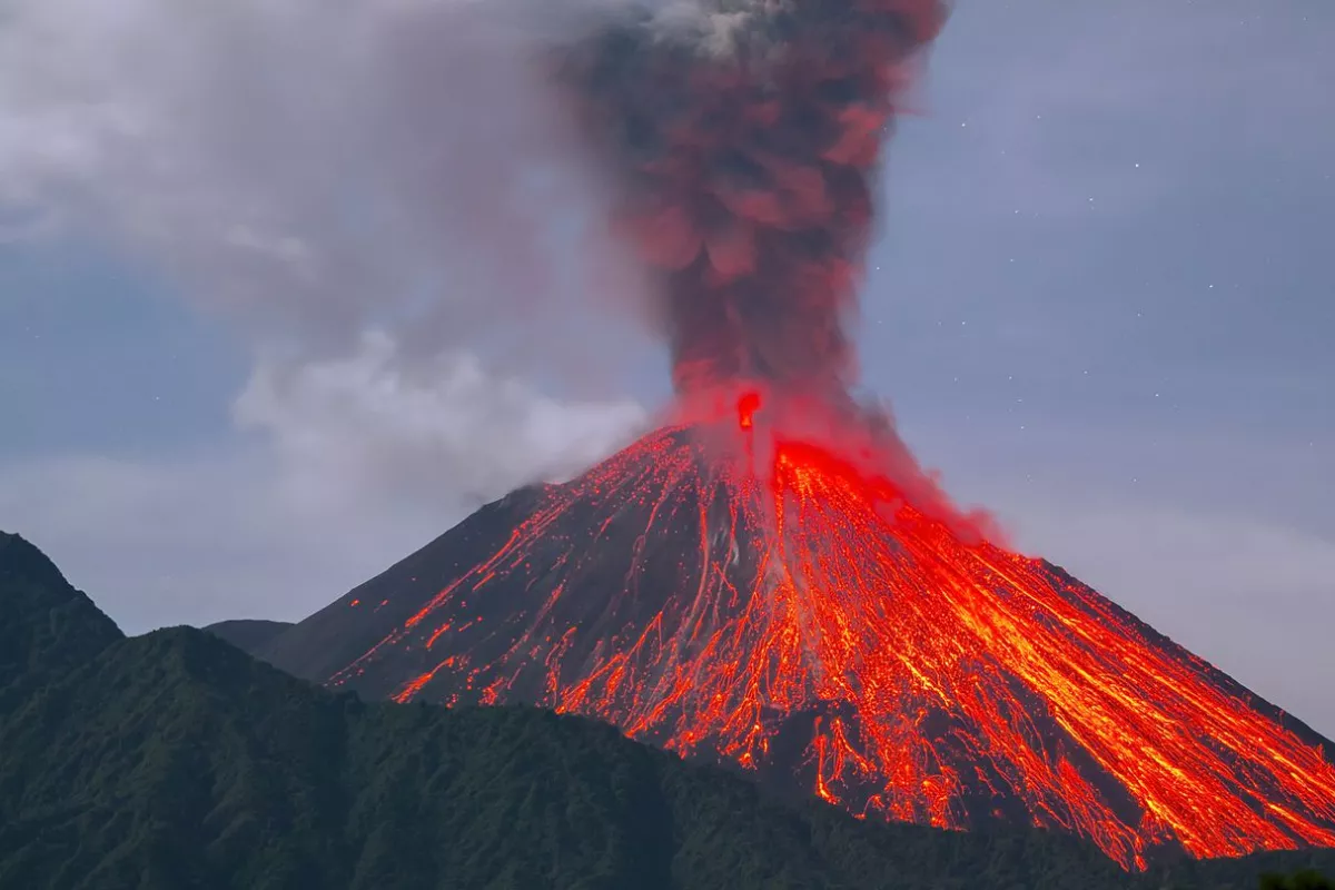 Sistem Erupsi dan Vulkanisme: Mekanisme serta Dampaknya