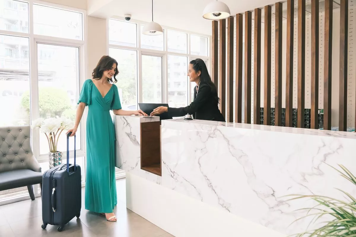 Kemendagri: Masyarakat Tak Wajib Serahkan KTP Saat Check In Hotel