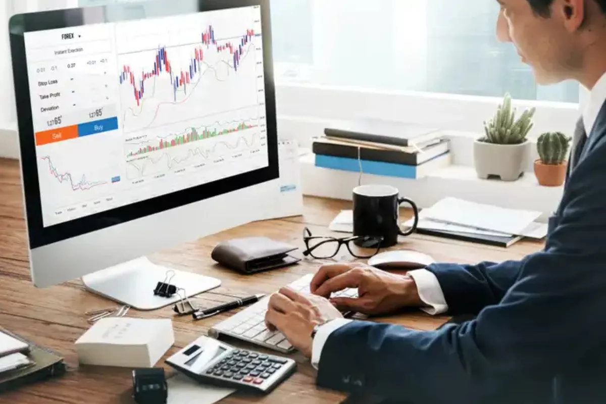 Riset Pasar Saham: IHSG Berpotensi Menguji Level 6000