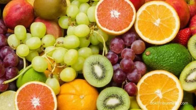 7 Buah Pilihan untuk Jaga Kesehatan Mata Selain Wortel