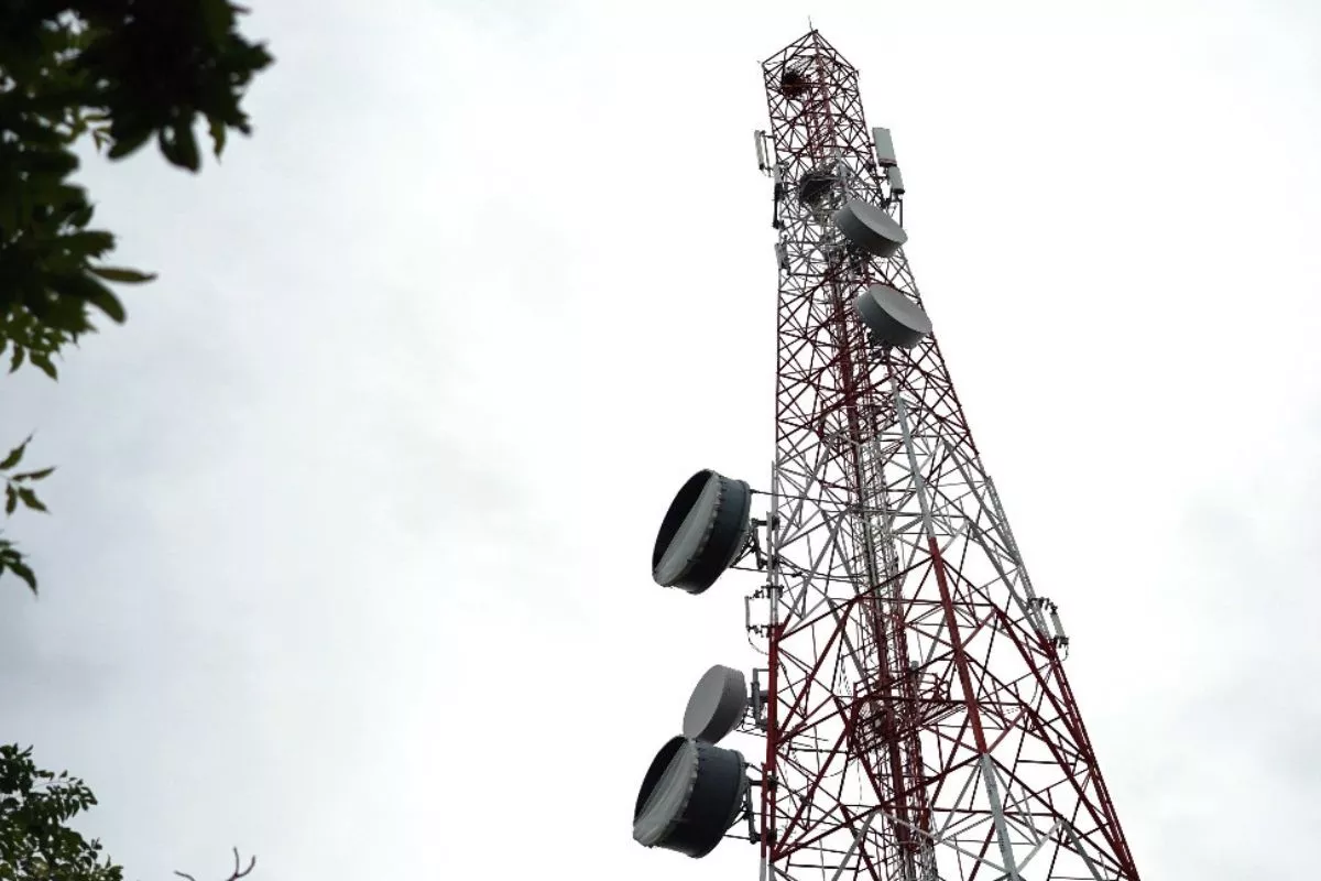 Wamenkomdigi Beberkan Strategi Percepat Jaringan 5G
