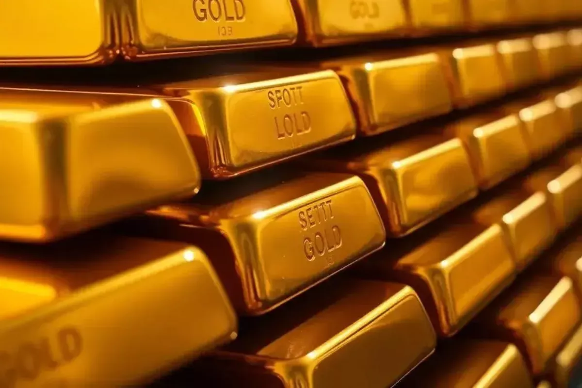 Harga Emas Antam dan UBS Melorot pada Perdagangan 19 Mei 2026