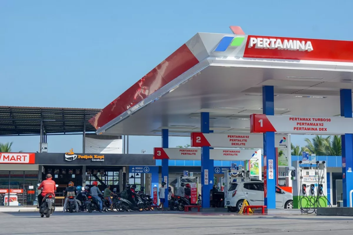 Harga BBM Nonsubsidi Turun, Pertamax Turbo Jadi Rp 18.300 per Liter