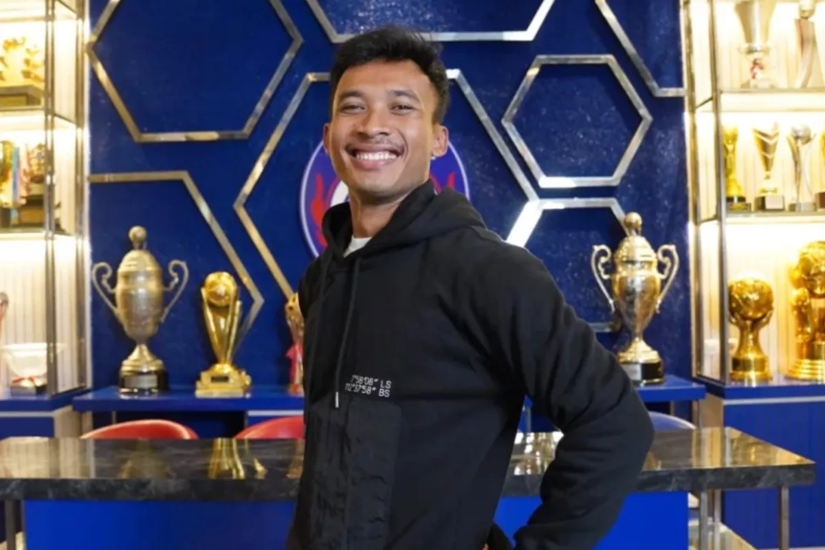 Arema FC Resmi Rekrut Robi Darwis, Eks Persib yang Serbabisa