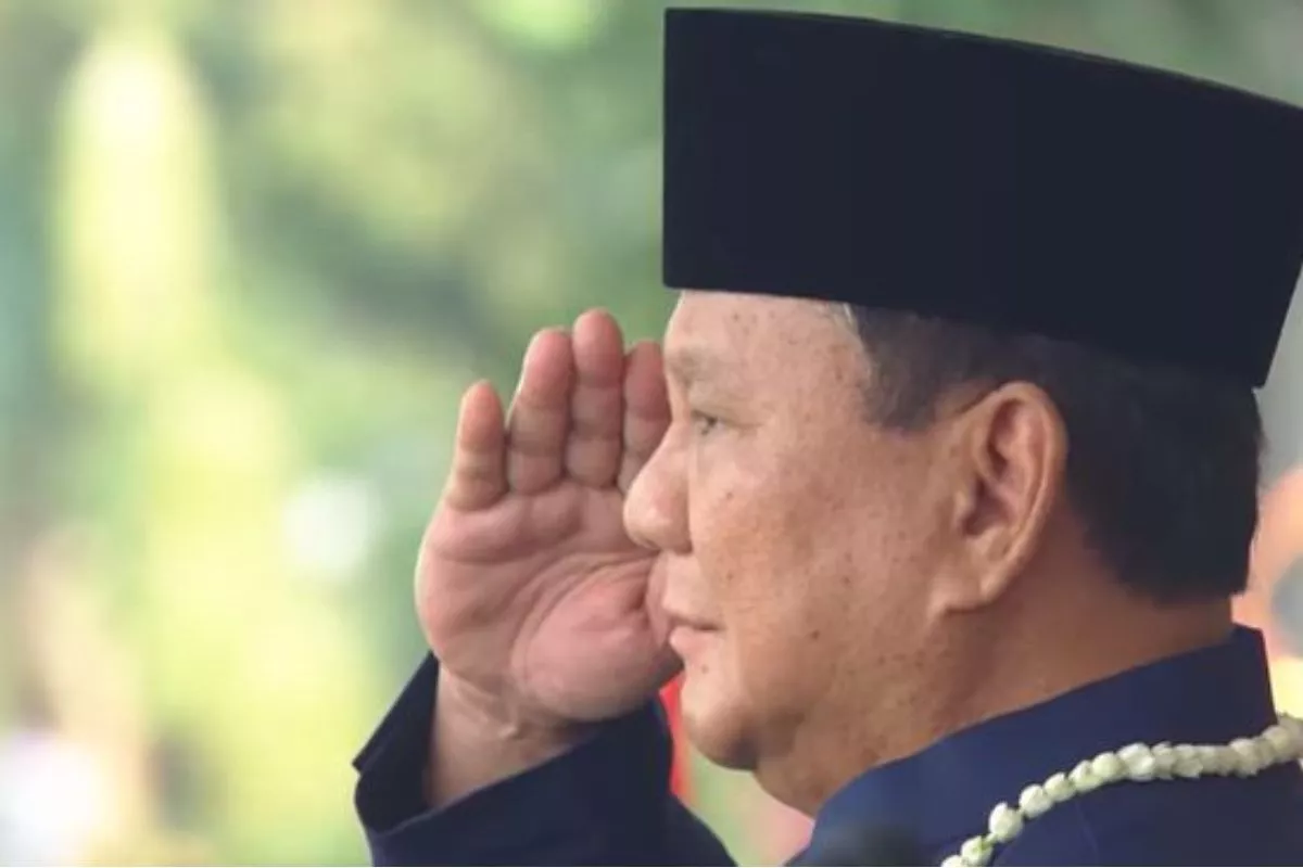 Presiden Prabowo Pimpin Heningkan Cipta di HUT Ke-81 RI di Istana