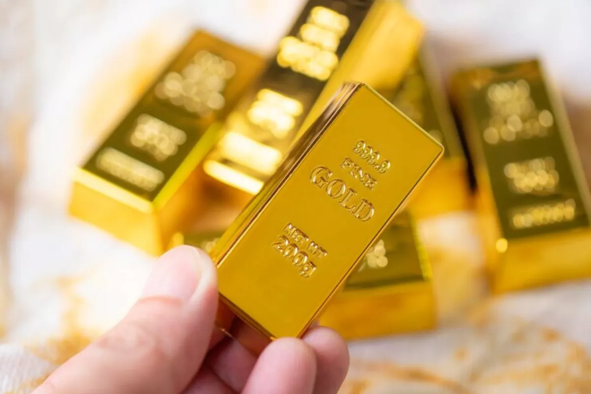 Harga Emas Pegadaian Hari Ini Turun, Antam Rp2,751 Juta dan UBS Rp2,639 Juta