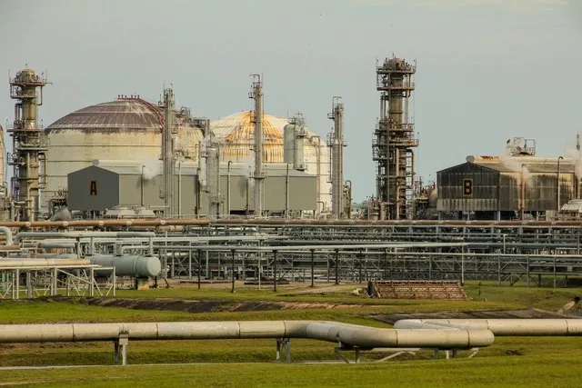 Pupuk Kaltim Bangun PLTS 2,3 MW Dukung Target Emisi Rendah 2026
