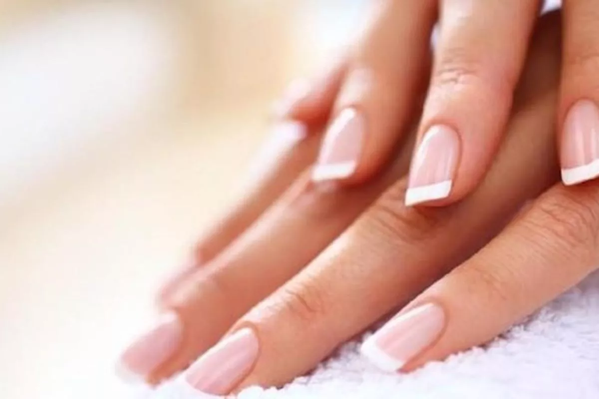 Benarkah Sering Pakai Press On Nails Bikin Kuku Rusak Ini Faktanya