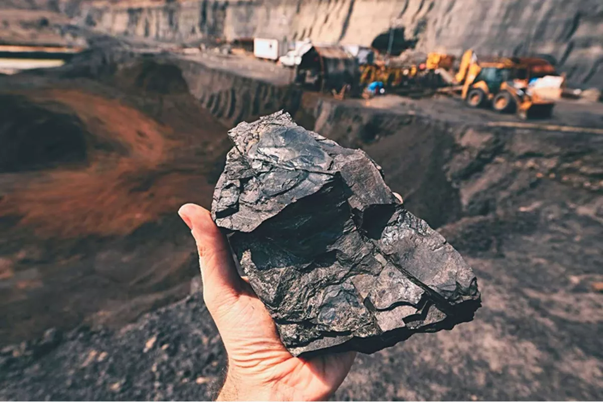 Harga Batu Bara Anjlok Usai Sentuh 150USD, Warning Bagi Eksportir RI